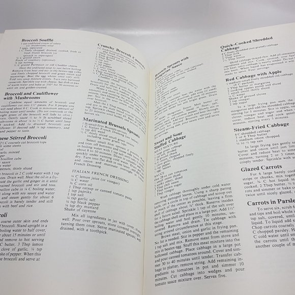 Vintage 1978 Mary Moore Cookbook First Edition Hardcover Retro Collectible - Picture 6 of 16